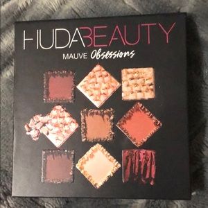 Huda beauty mauve obsessions